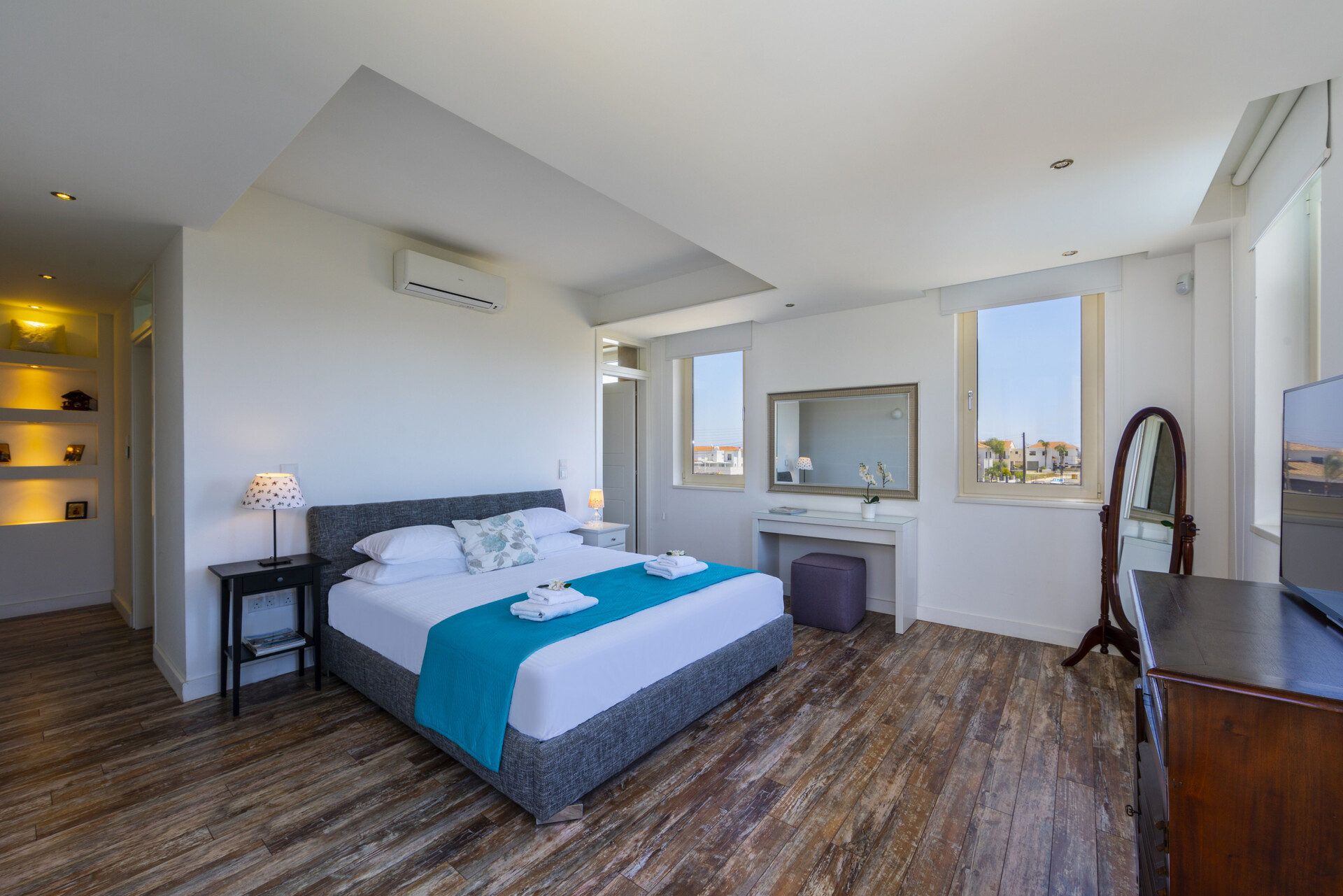 Bild Mieten Sie Ihre 5-Sterne-Villa mit wunderschönem Privatpool, Larnaca Villa 1397