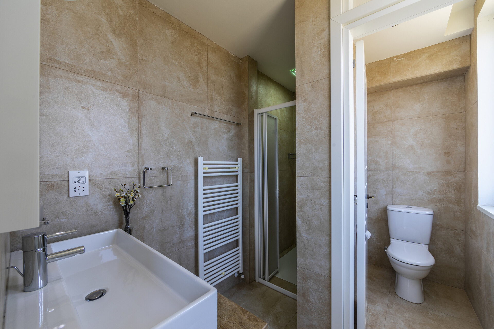 Bild Mieten Sie Ihre 5-Sterne-Villa mit wunderschönem Privatpool, Larnaca Villa 1397