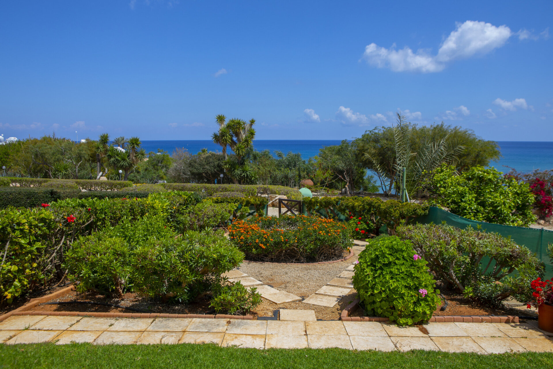 Ihre wunderschöne Ferienvilla, nur wenige Minuten von der Sirina Bay entfernt, Protaras Villa 1515