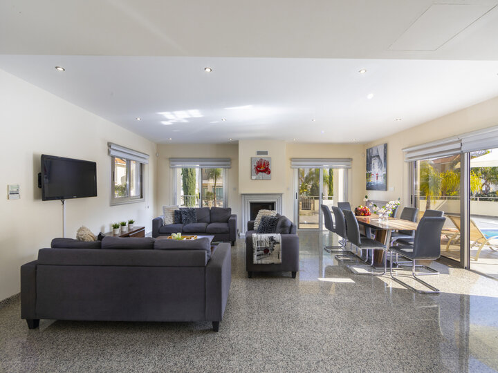 Mieten Sie Ihre 5-Sterne-Villa mit privatem Pool – Protaras Villa 1525