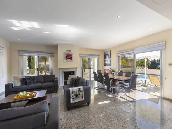 Mieten Sie Ihre 5-Sterne-Villa mit privatem Pool – Protaras Villa 1525