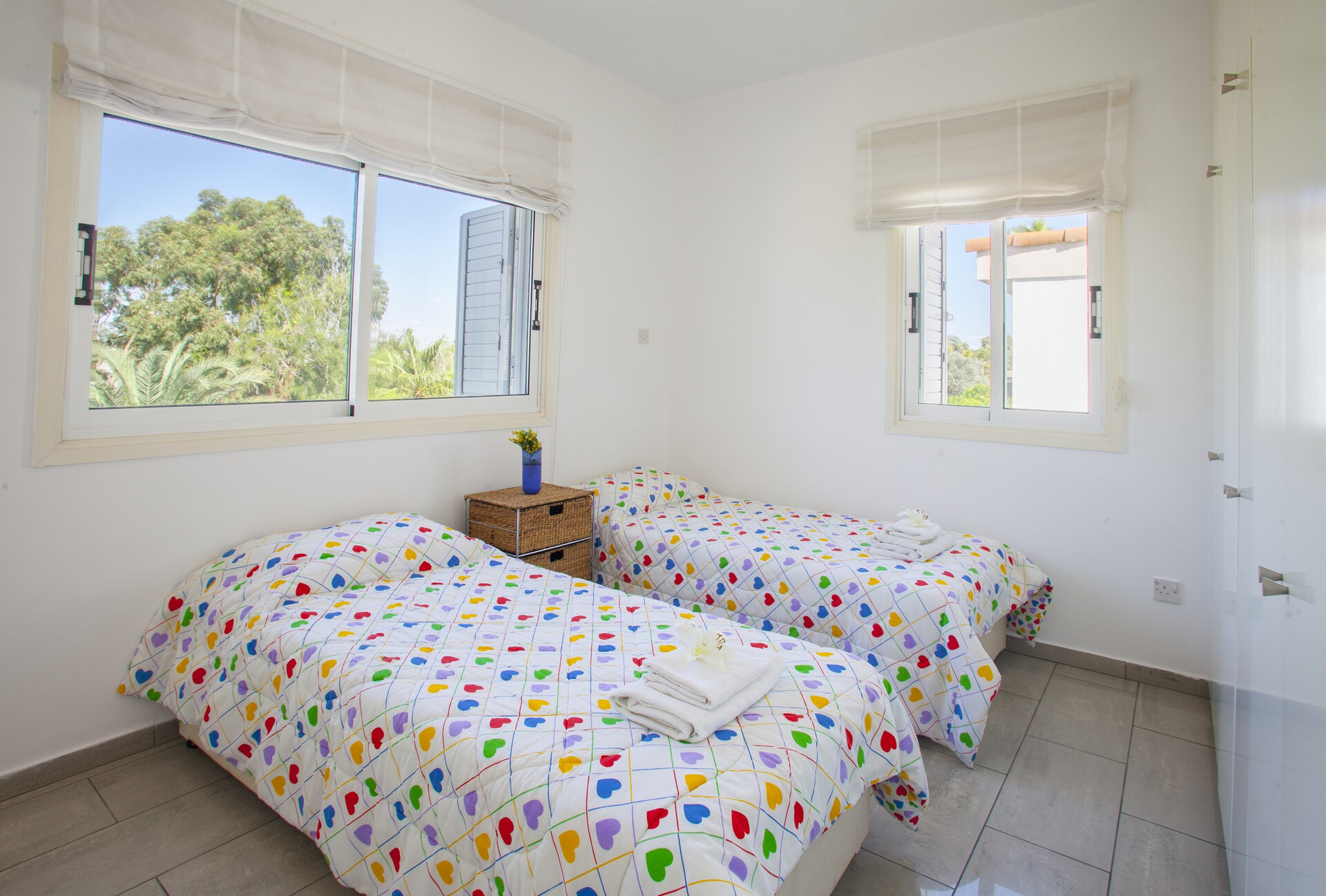 Stellen Sie sich vor, Ihre Familie mietet diese luxuriöse Strandvilla, Larnaca Villa 1399