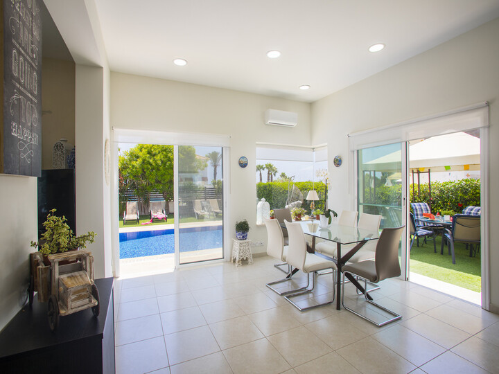 Sie und Ihre Familie werden diese 5-Sterne-Villa mit privatem Pool, Ayia Napa Villa 1373, lieben