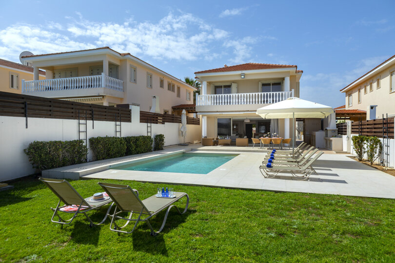Sie und Ihre Familie werden diese 5-Sterne-Strandvilla, Protaras Villa 1536, lieben