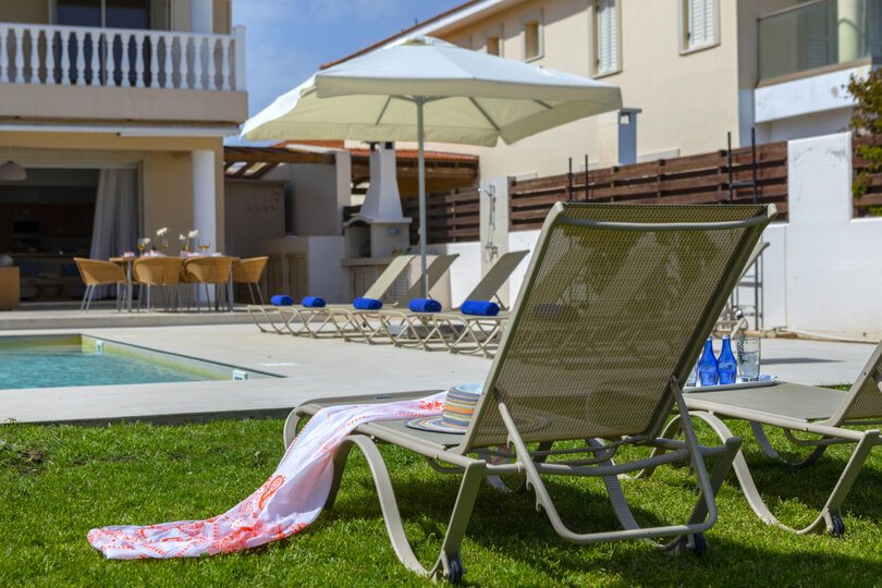 Sie und Ihre Familie werden diese 5-Sterne-Strandvilla, Protaras Villa 1536, lieben