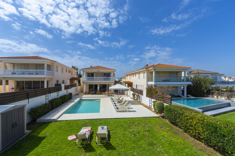 Sie und Ihre Familie werden diese 5-Sterne-Strandvilla, Protaras Villa 1536, lieben