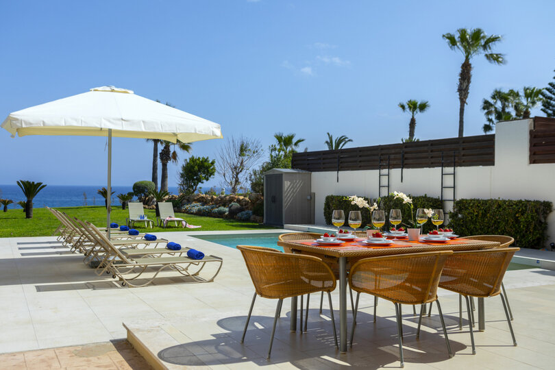Sie und Ihre Familie werden diese 5-Sterne-Strandvilla, Protaras Villa 1536, lieben