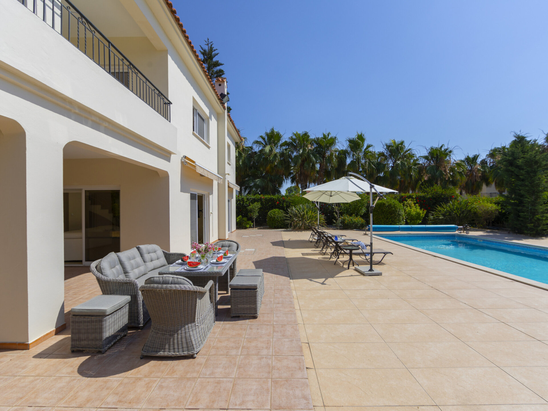 Sie und Ihre Familie werden diese Strandvilla, Larnaca Villa 1400, lieben