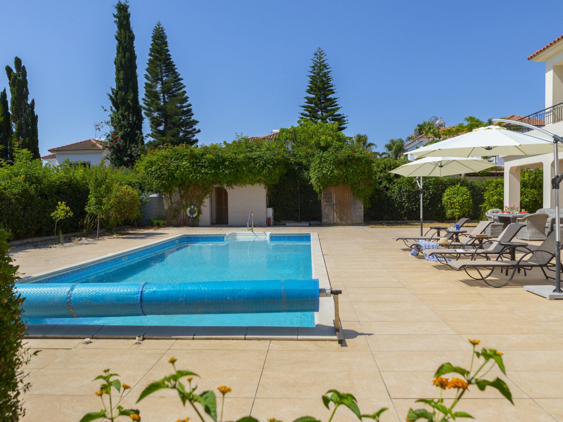 Sie und Ihre Familie werden diese Strandvilla, Larnaca Villa 1400, lieben