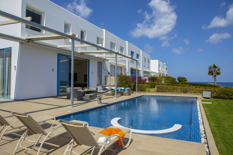Sie und Ihre Familie werden diese Villa am Meer, Protaras Villa 1540, lieben