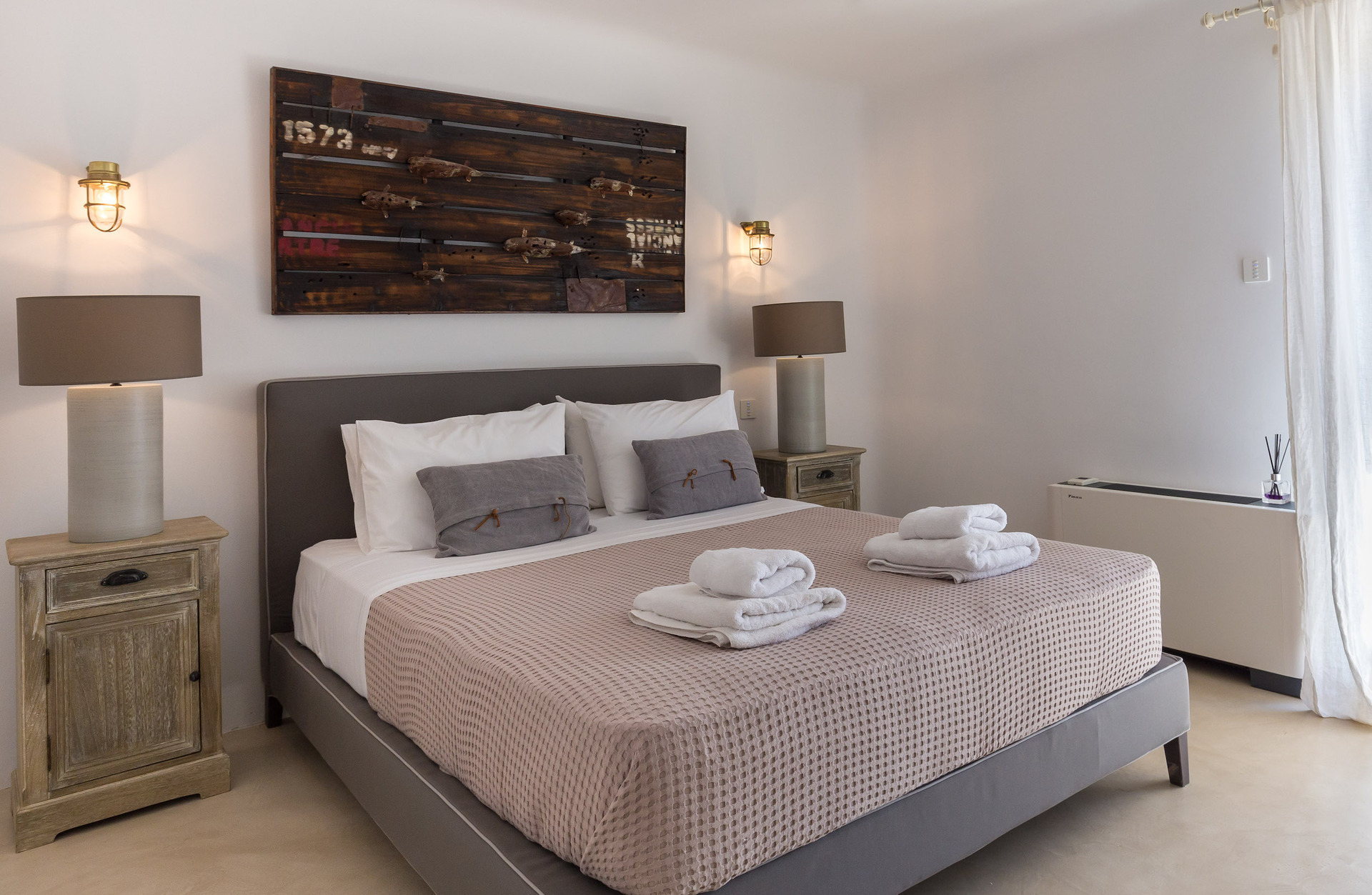Mieten Sie Ihre luxuriöse Villa mit 5 Schlafzimmern, Mykonos Villa 1001