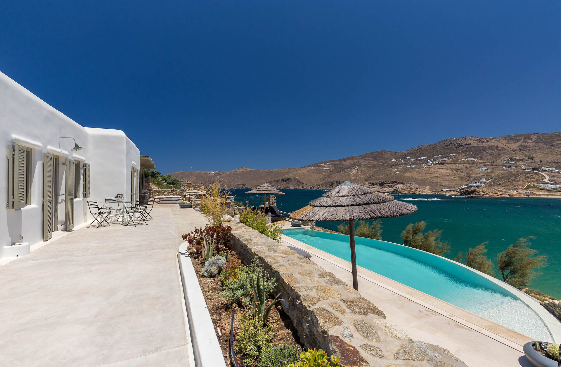 Mieten Sie Ihre luxuriöse Villa mit 5 Schlafzimmern, Mykonos Villa 1001