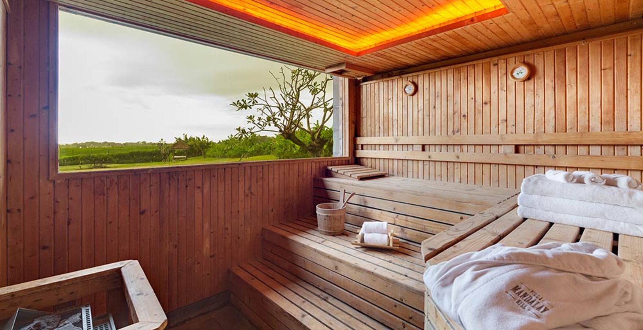 Stellen Sie sich vor, Ihre Familie mietet diese luxuriöse Villa im balinesischen Stil, Bali Villa 2120