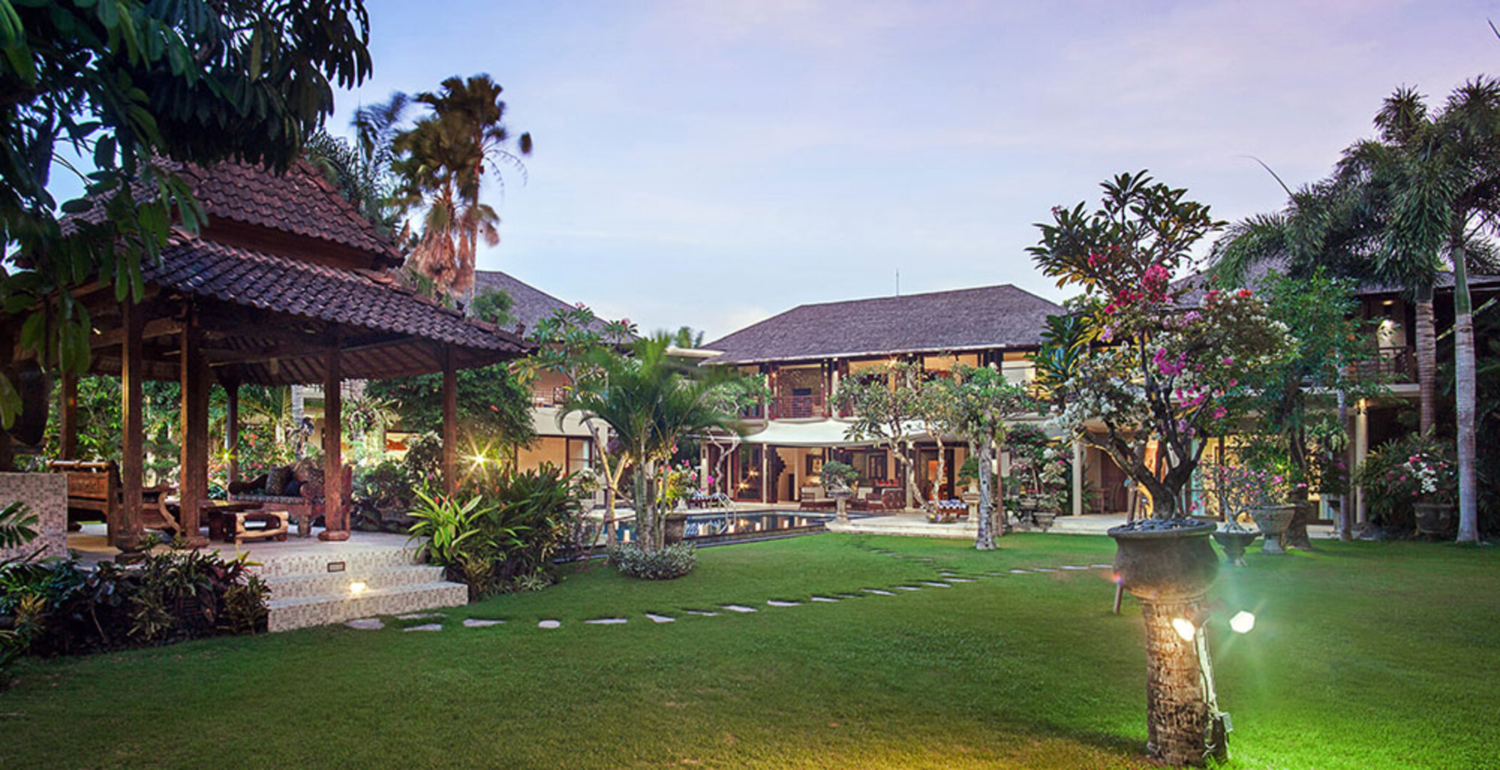 Schicker Rückzugsort: 5-Schlafzimmer-Villa auf Bali, 2253