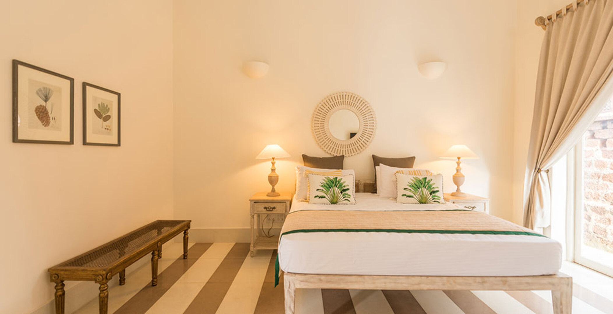 Luxuriöse 5-Schlafzimmer-Villa in Goa, 1002