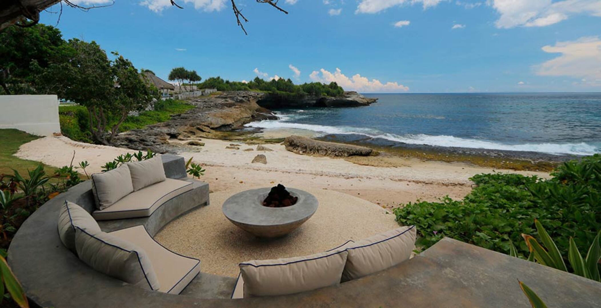 Ihre Familie wird den exklusiven balinesischen Service in Ihrer privaten Villa in Nusa Lembongan, Bali Villa 2126, lieben