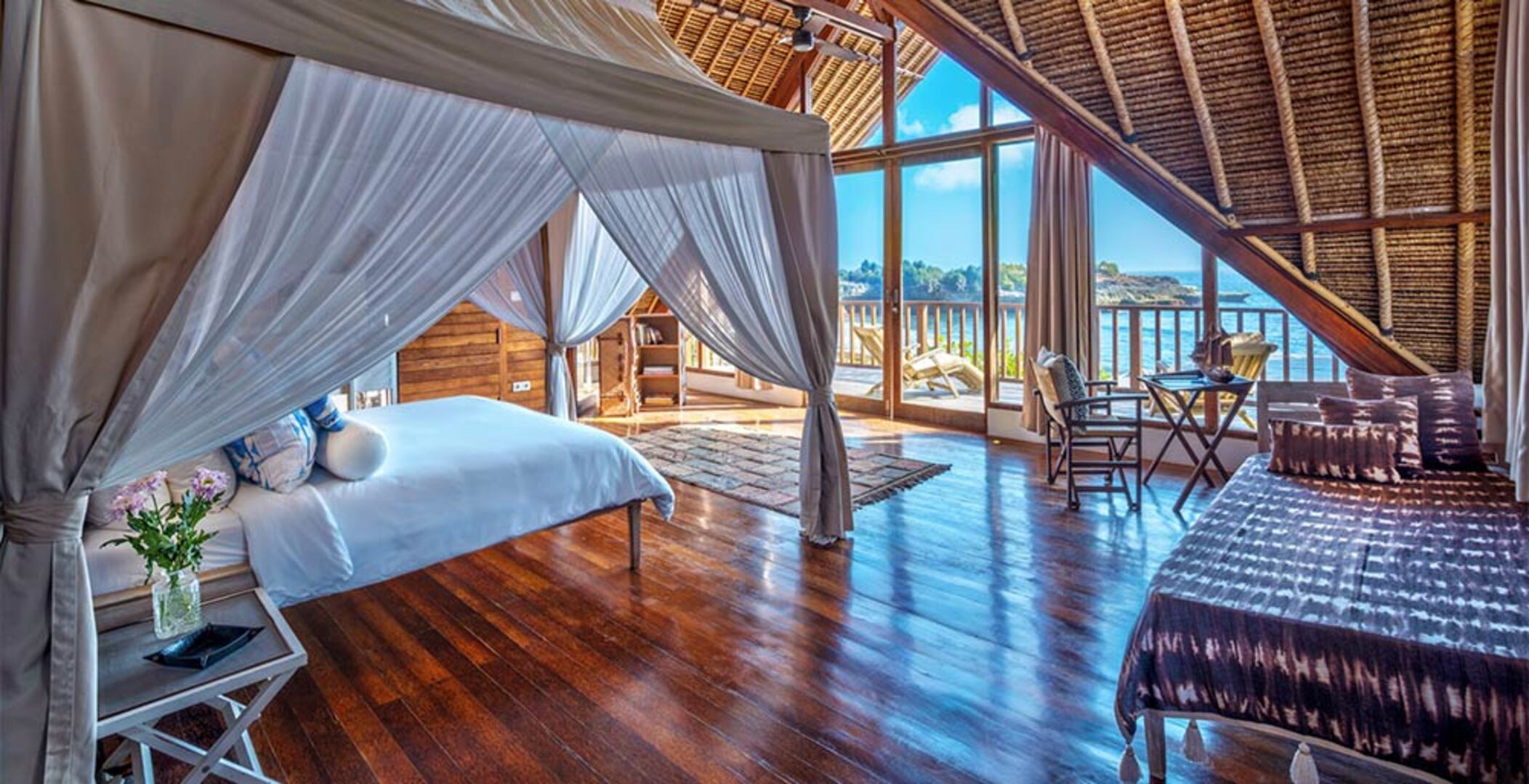 Ihre Familie wird den exklusiven balinesischen Service in Ihrer privaten Villa in Nusa Lembongan, Bali Villa 2127, lieben