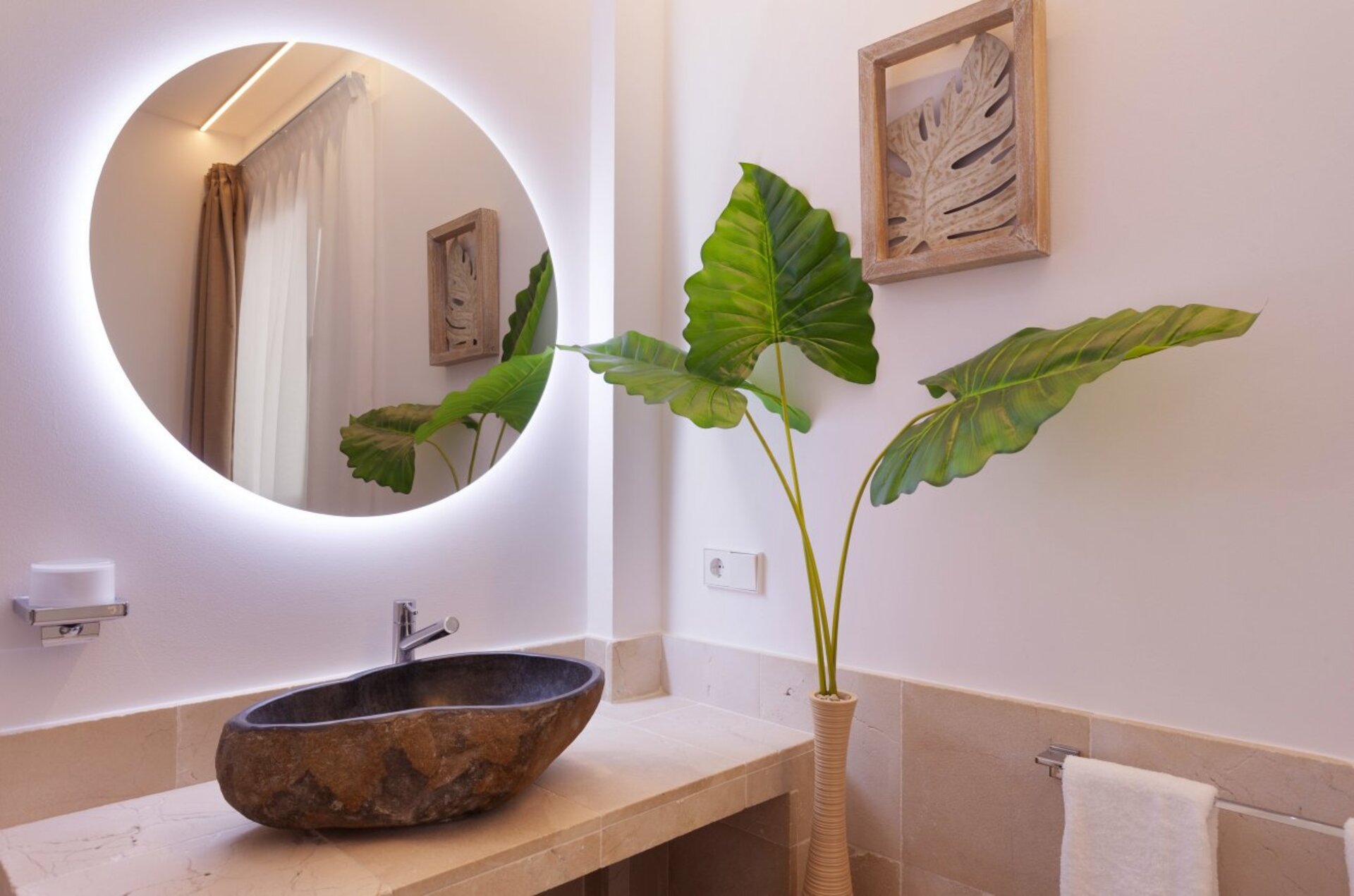 Exclusive Holiday Villa with Private Pool, Mallorca Villa 1693