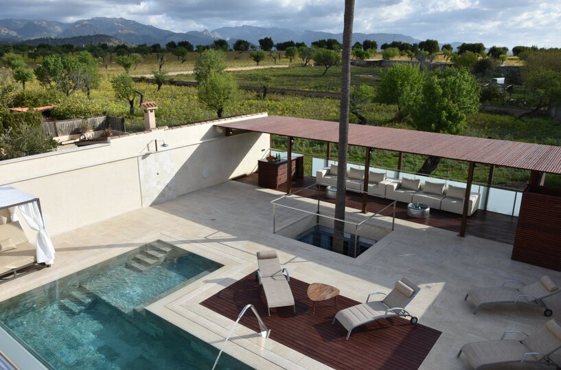 Exclusive Holiday Villa with Private Pool, Mallorca Villa 1693