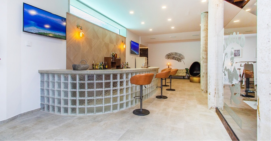 Exclusive Holiday Villa with Private Pool, Mallorca Villa 1693