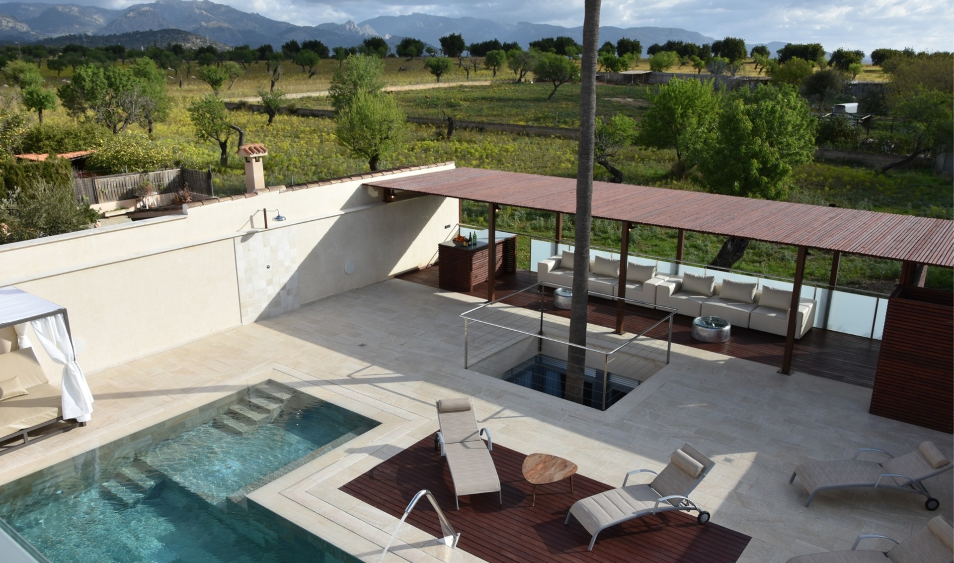 Exclusive Holiday Villa with Private Pool, Mallorca Villa 1693
