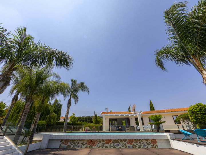 Luxus erwartet Sie am Meer – Protaras Villa 1569
