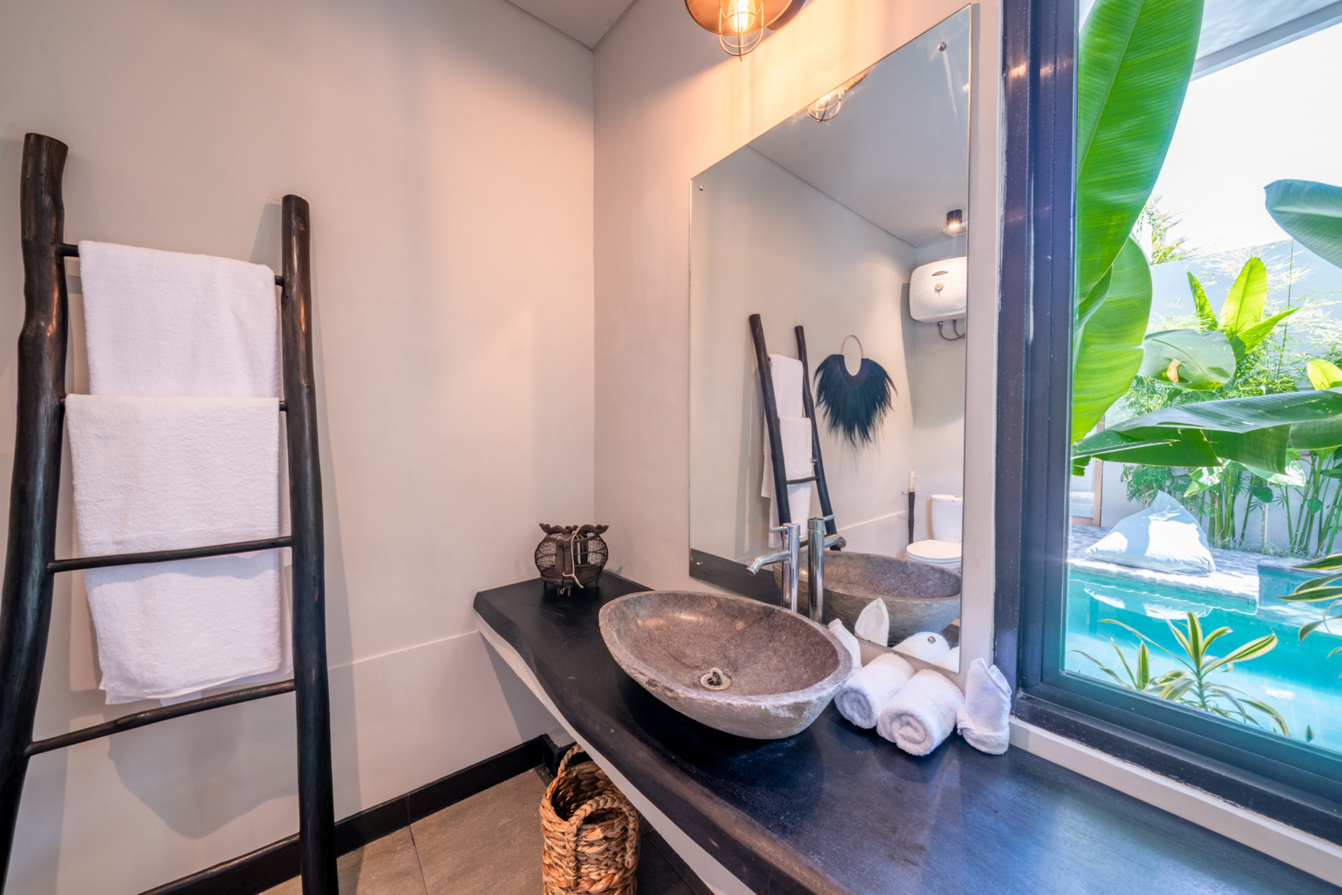 Luxuriöse 4-Zimmer-Ferienwohnung in der Nähe von Berawa Beach, Bali Villa 2094