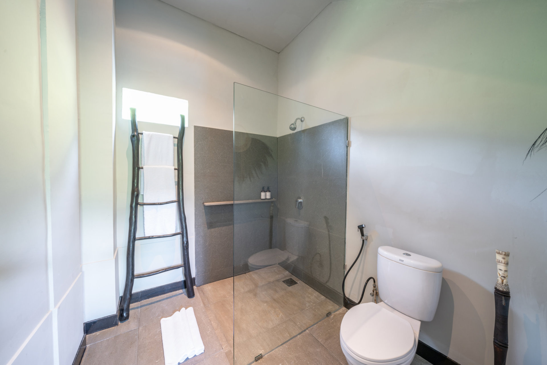Luxuriöse 4-Zimmer-Ferienwohnung in der Nähe von Berawa Beach, Bali Villa 2094