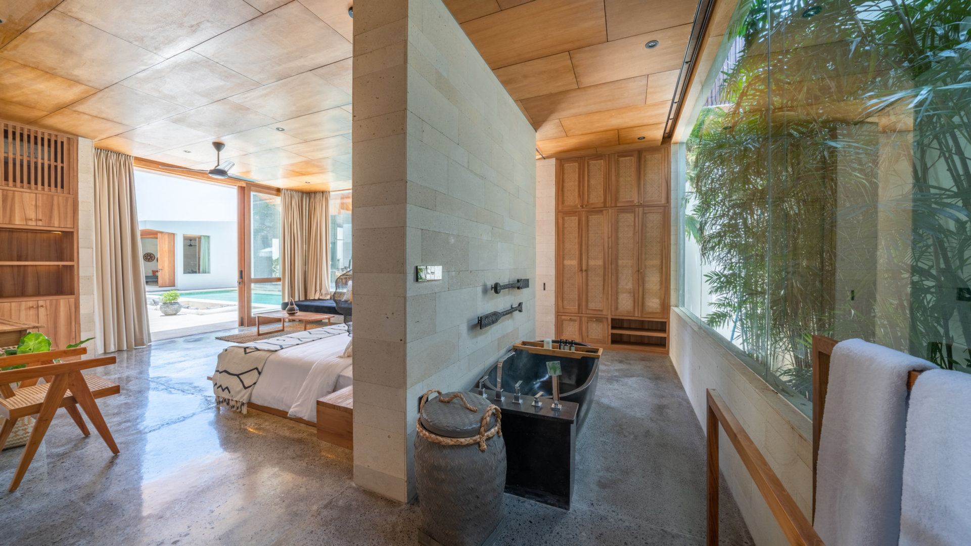 Die ultimative 5-Sterne-Ferienvilla in Kabupaten Badung mit privatem Pool und vollem Personal, Bali Villa 2098