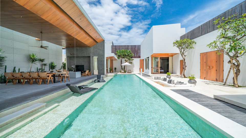 Die ultimative 5-Sterne-Ferienvilla in Kabupaten Badung mit privatem Pool und vollem Personal, Bali Villa 2098