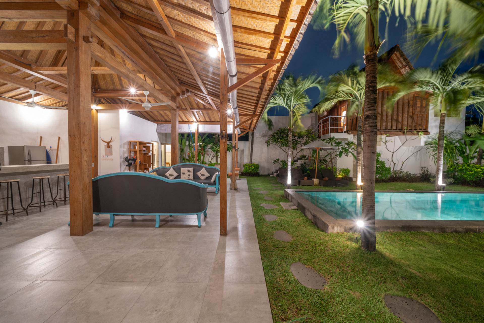 Die ultimative 5-Sterne-Ferienvilla in Kabupaten Badung mit privatem Pool und vollem Personal, Bali Villa 2099