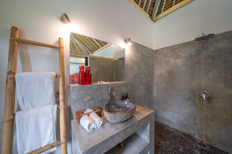 Die ultimative 5-Sterne-Ferienvilla in Kabupaten Badung mit privatem Pool und vollem Personal, Bali Villa 2099
