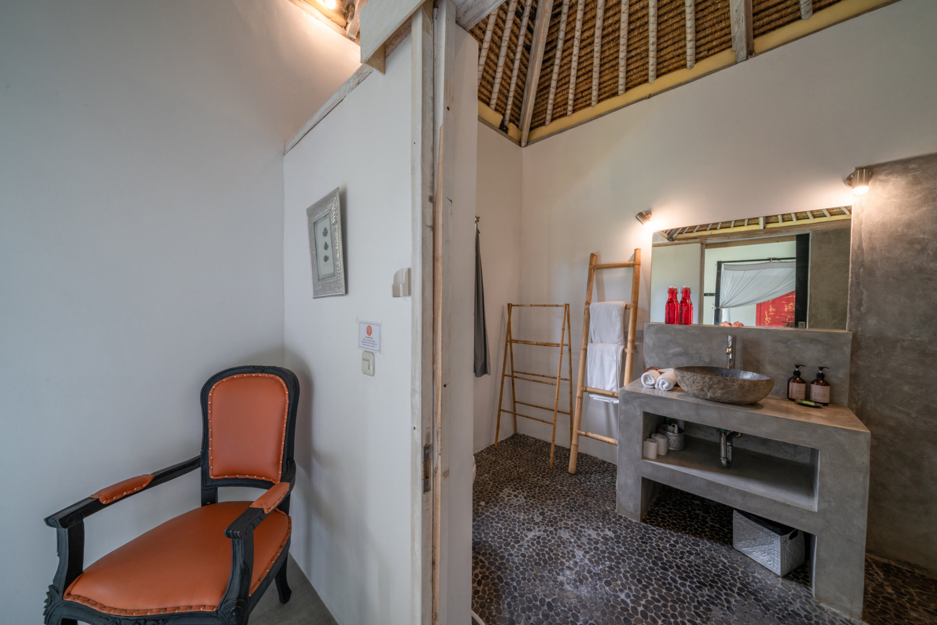 Die ultimative 5-Sterne-Ferienvilla in Kabupaten Badung mit privatem Pool und vollem Personal, Bali Villa 2099