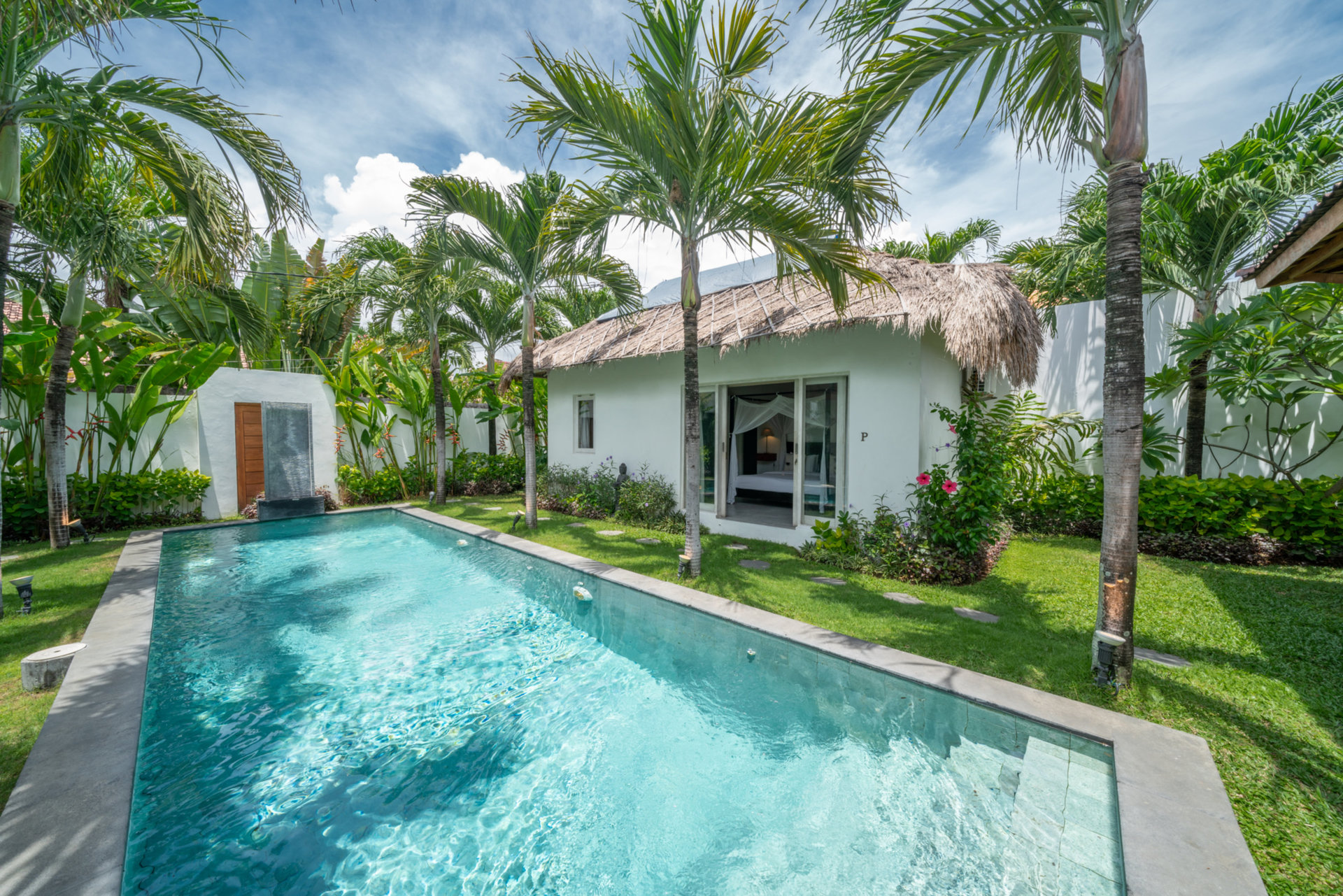 Die ultimative 5-Sterne-Ferienvilla in Kabupaten Badung mit privatem Pool und vollem Personal, Bali Villa 2099