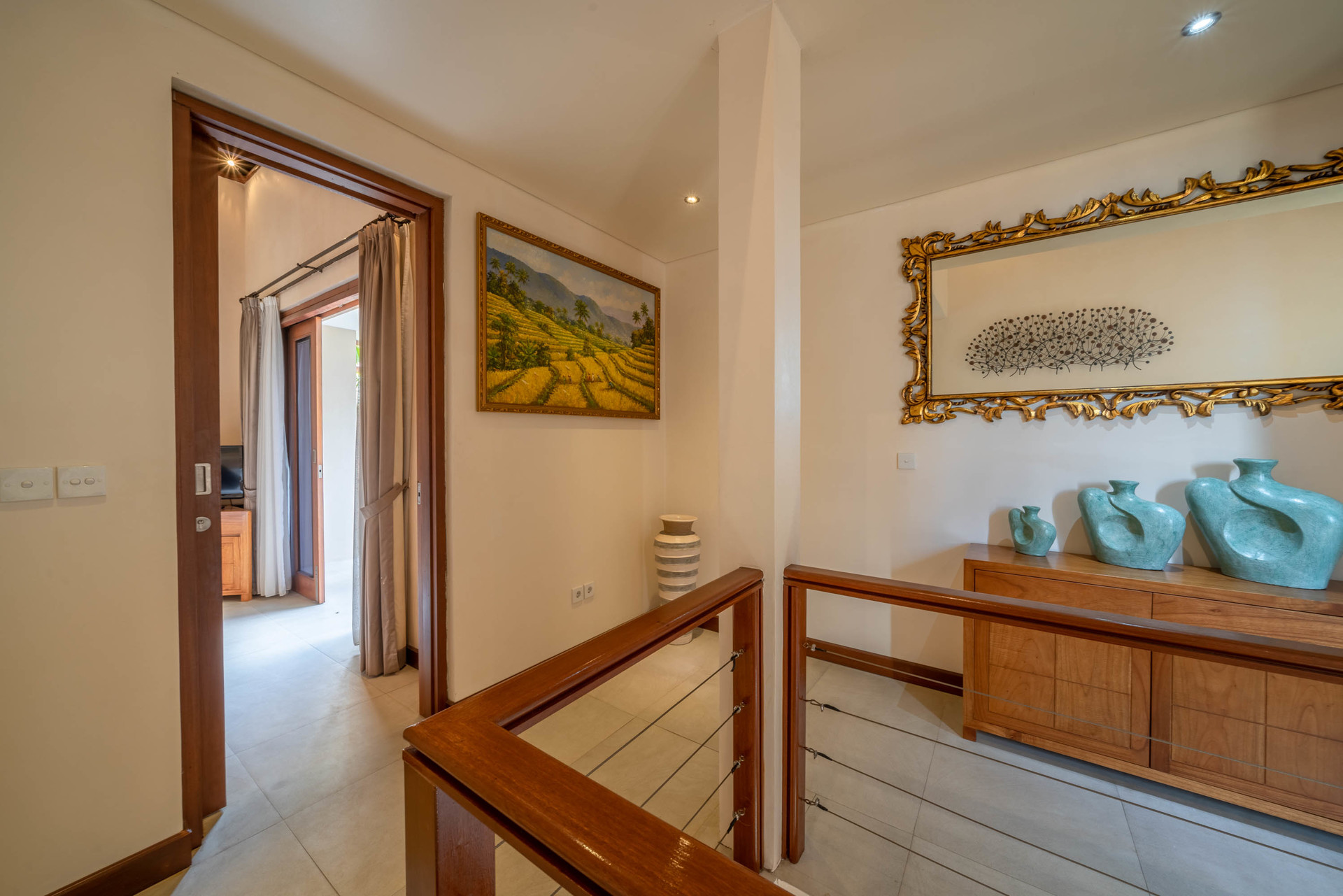 Stellen Sie sich vor, Ihre Familie mietet eine luxuriöse Ferienvilla mit 3 Schlafzimmern in der Nähe von Kabupaten Badung Double Six Beach, Bali Villa 2105