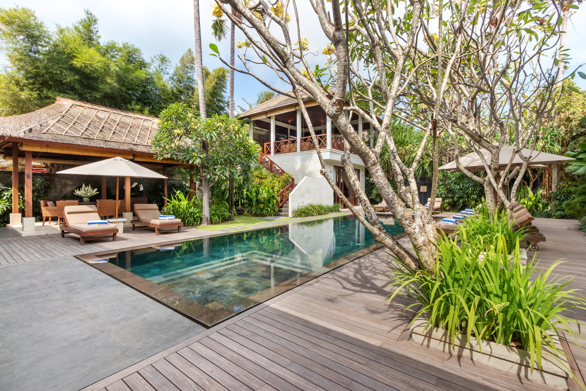 Der komplette Leitfaden zur Anmietung Ihrer exklusiven Ferienvilla in Kabupaten Badung mit privatem Pool und vollem Personal, Bali Villa 2113