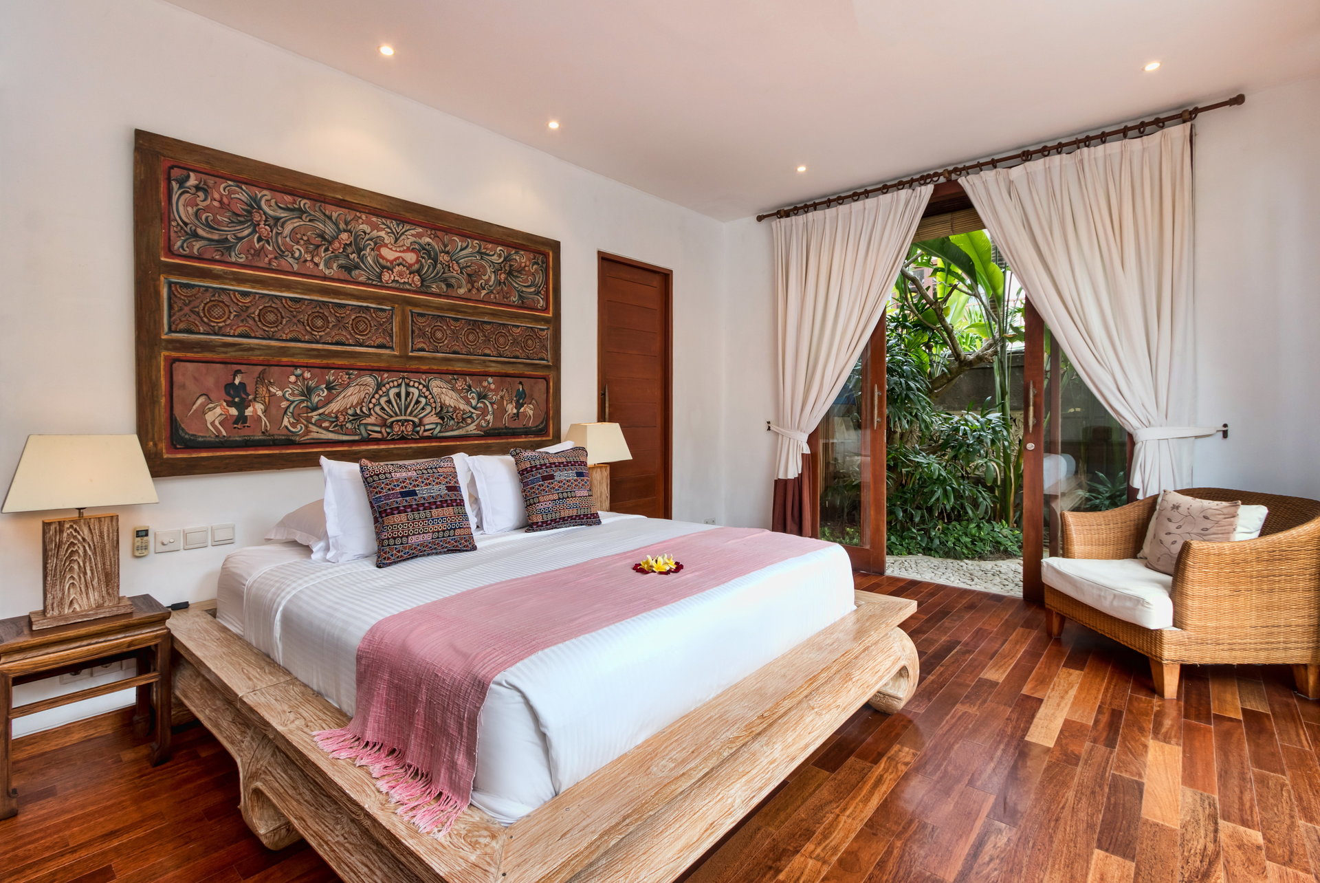 Der komplette Leitfaden zur Anmietung Ihrer exklusiven Ferienvilla in Kabupaten Badung mit privatem Pool und vollem Personal, Bali Villa 2113