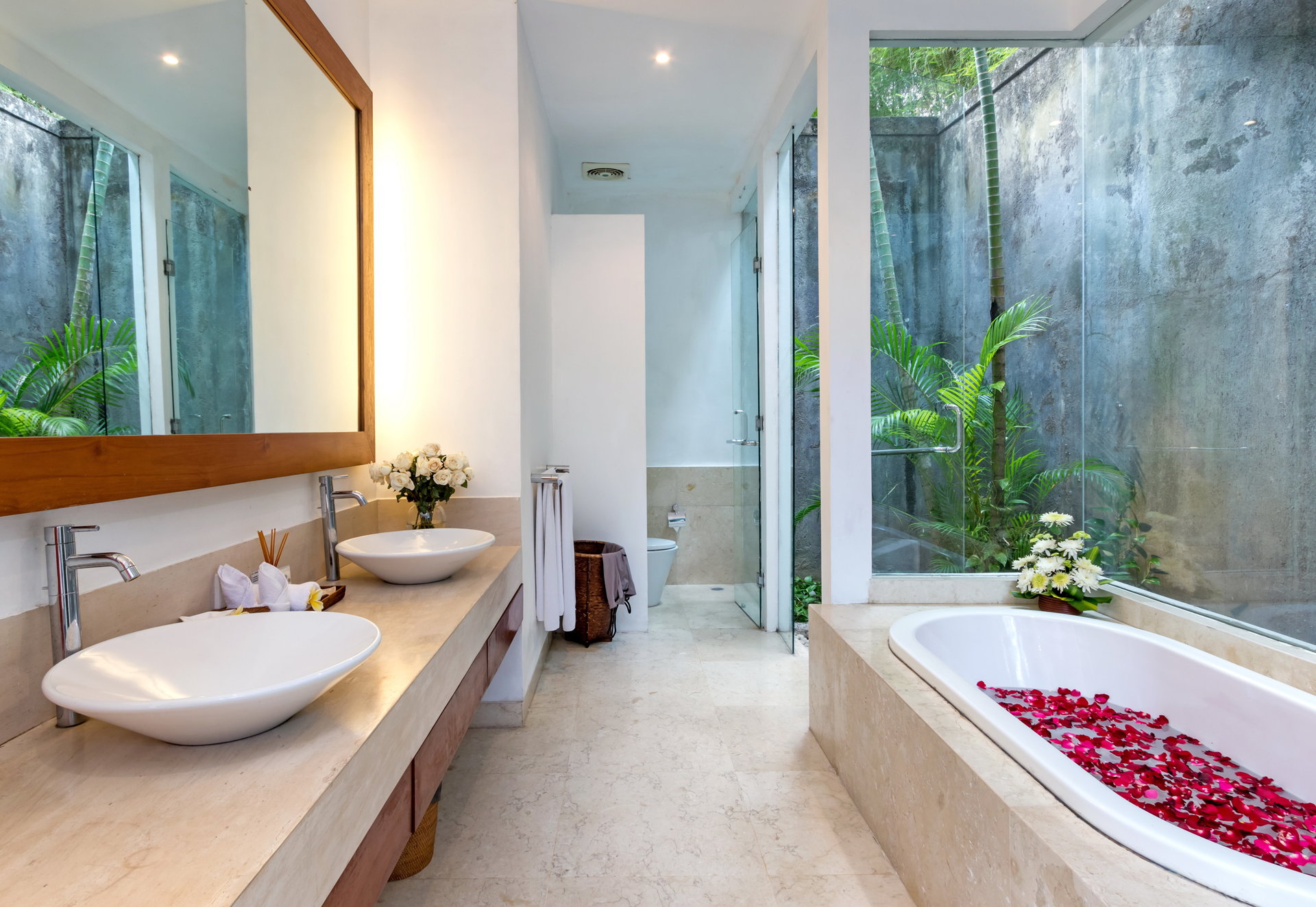 Der komplette Leitfaden zur Anmietung Ihrer exklusiven Ferienvilla in Kabupaten Badung mit privatem Pool und vollem Personal, Bali Villa 2113