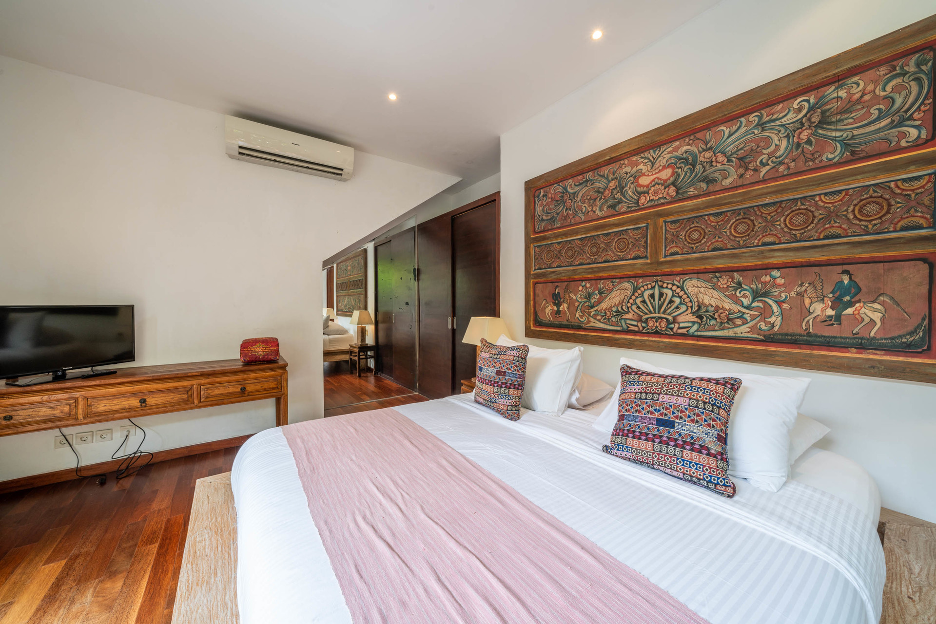 Der komplette Leitfaden zur Anmietung Ihrer exklusiven Ferienvilla in Kabupaten Badung mit privatem Pool und vollem Personal, Bali Villa 2113
