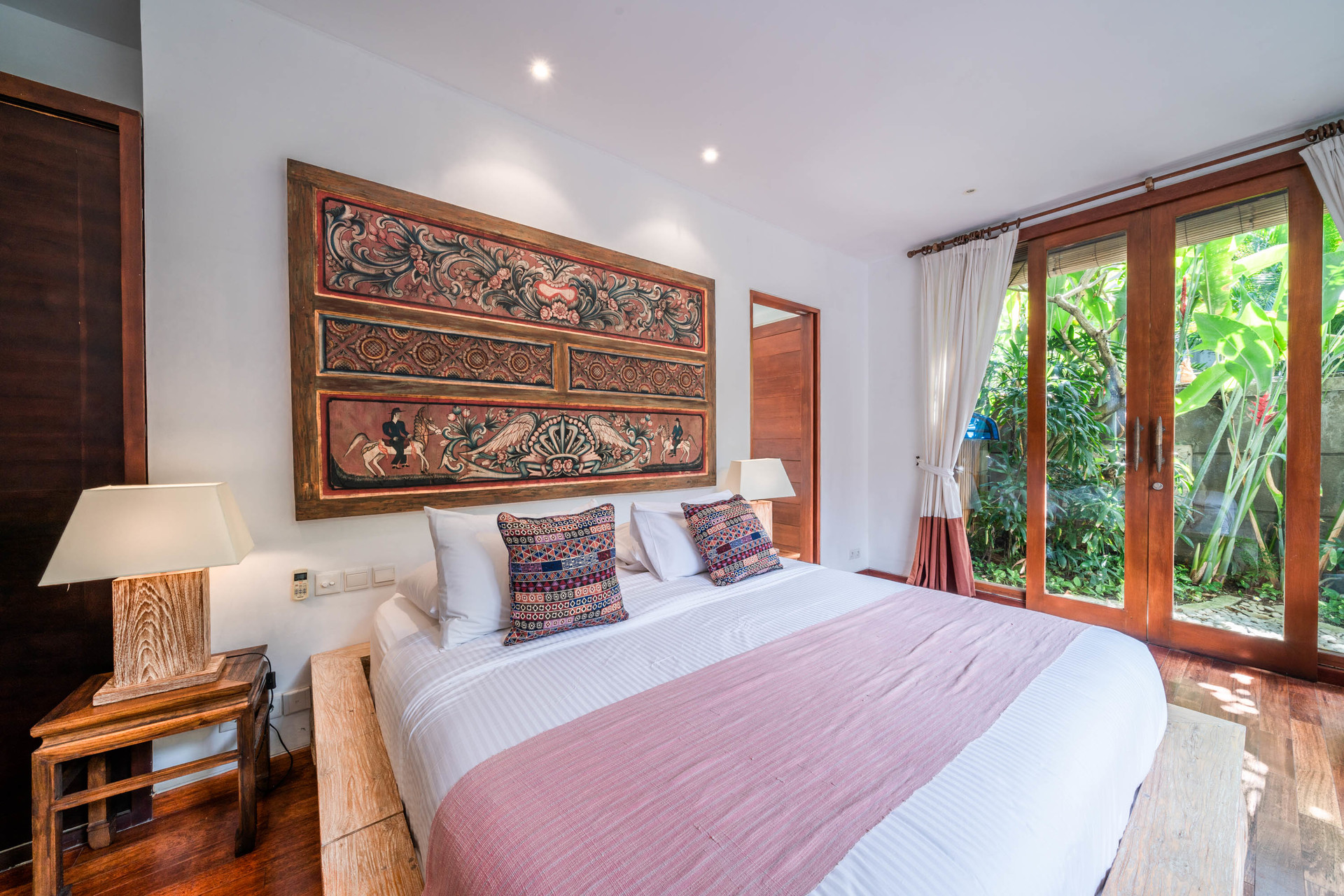 Der komplette Leitfaden zur Anmietung Ihrer exklusiven Ferienvilla in Kabupaten Badung mit privatem Pool und vollem Personal, Bali Villa 2113