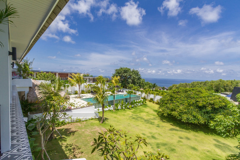 Stellen Sie sich vor, Ihre Familie mietet eine luxuriöse Ferienvilla mit 5 Schlafzimmern und atemberaubendem Meerblick, Bali Villa 2114