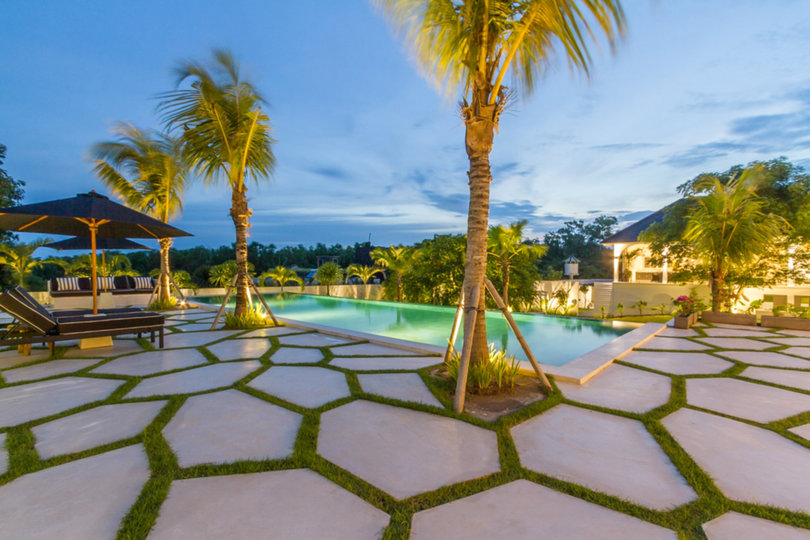 Stellen Sie sich vor, Ihre Familie mietet eine luxuriöse Ferienvilla mit 5 Schlafzimmern und atemberaubendem Meerblick, Bali Villa 2114