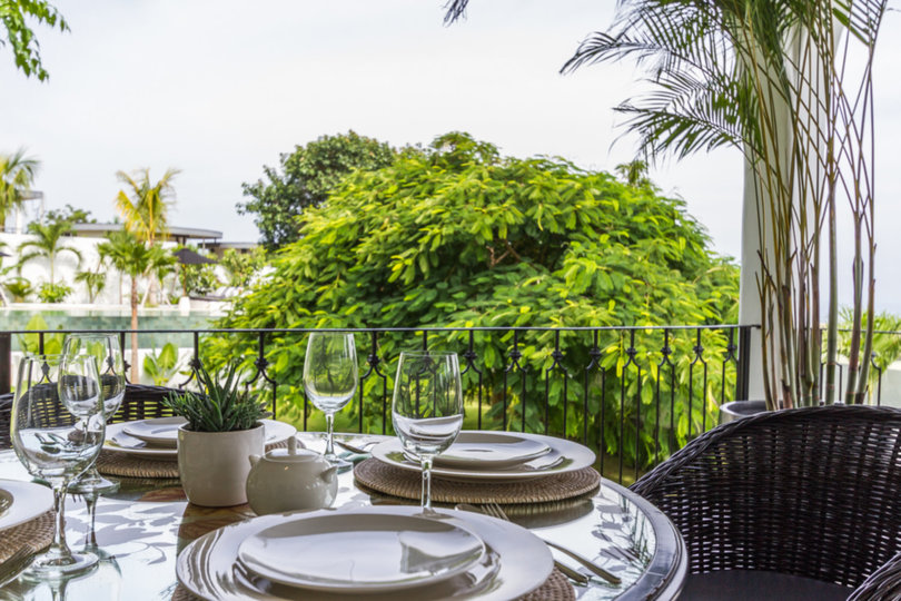 Stellen Sie sich vor, Ihre Familie mietet eine luxuriöse Ferienvilla mit 5 Schlafzimmern und atemberaubendem Meerblick, Bali Villa 2114
