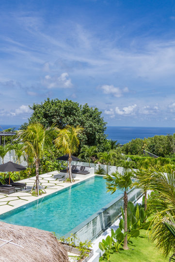 Stellen Sie sich vor, Ihre Familie mietet eine luxuriöse Ferienvilla mit 5 Schlafzimmern und atemberaubendem Meerblick, Bali Villa 2114