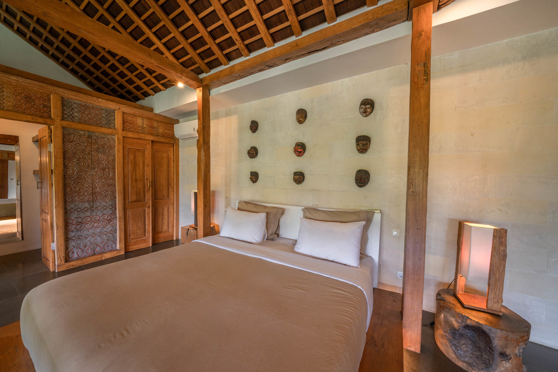 Luxuriöses 4-Schlafzimmer-Refugium in der Nähe des Double Six Beach, Bali Villa 2116