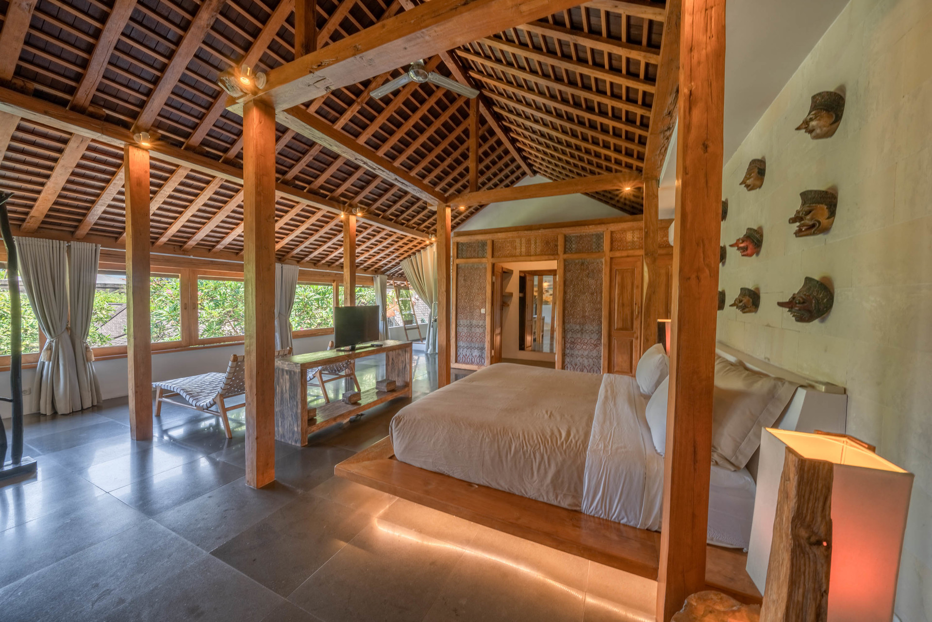 Luxuriöses 4-Schlafzimmer-Refugium in der Nähe des Double Six Beach, Bali Villa 2116