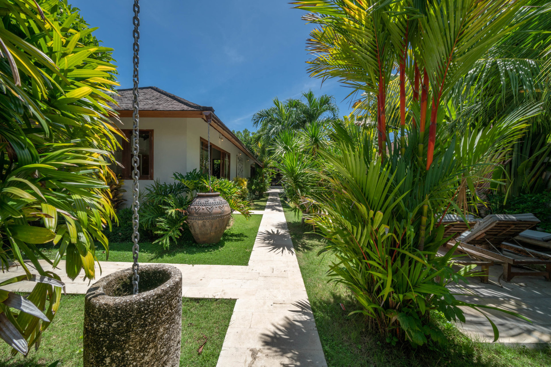 Luxuriöses 4-Schlafzimmer-Refugium in der Nähe des Double Six Beach, Bali Villa 2116