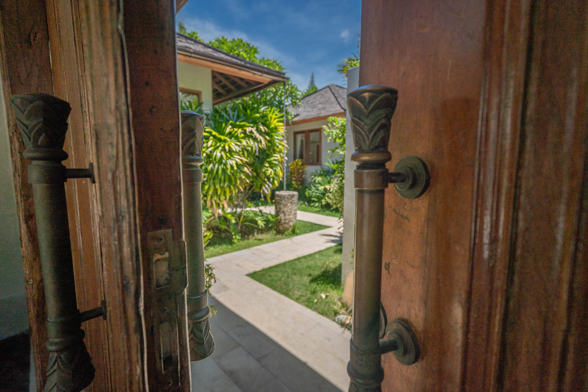 Luxuriöses 4-Schlafzimmer-Refugium in der Nähe des Double Six Beach, Bali Villa 2116