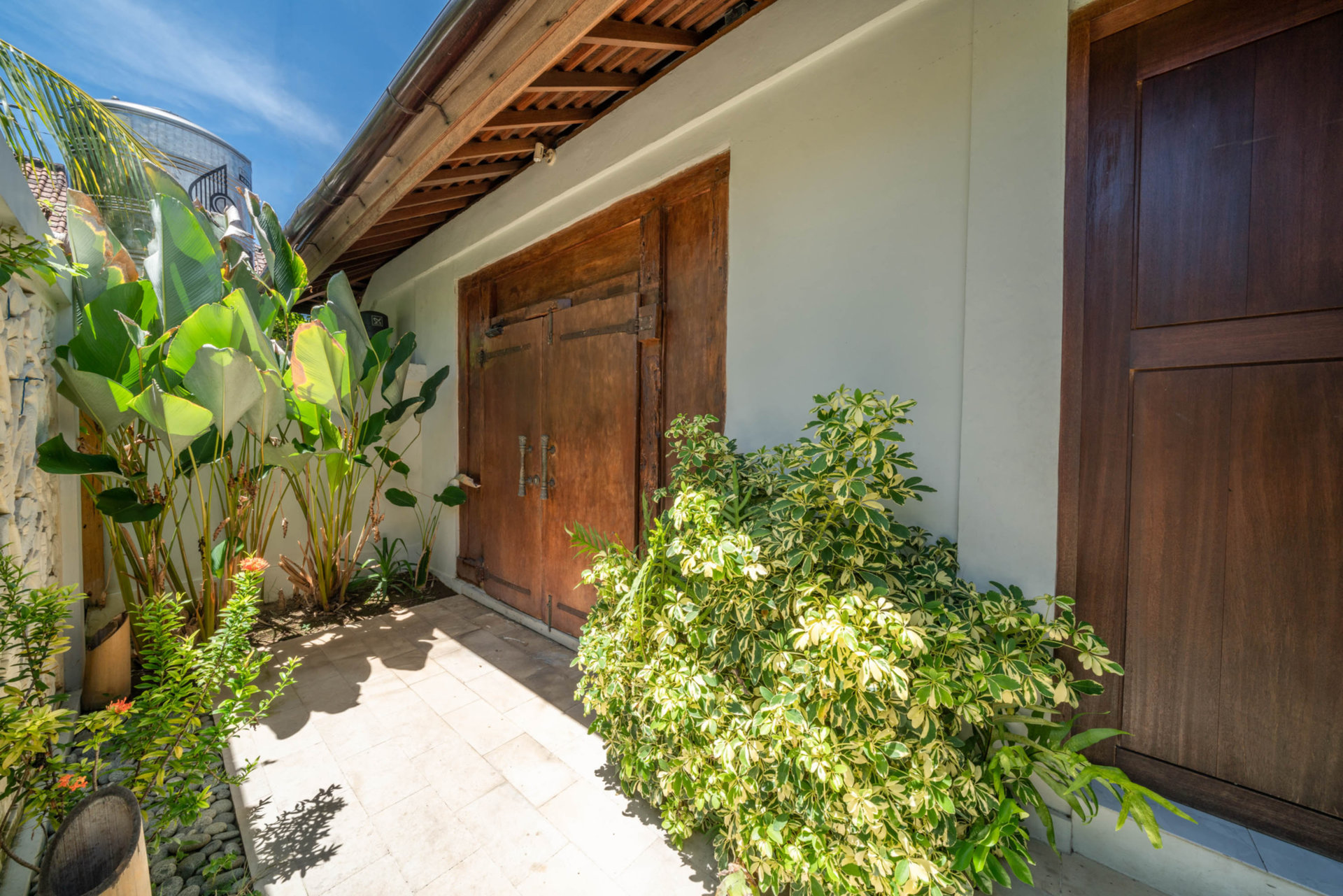 Luxuriöses 4-Schlafzimmer-Refugium in der Nähe des Double Six Beach, Bali Villa 2116