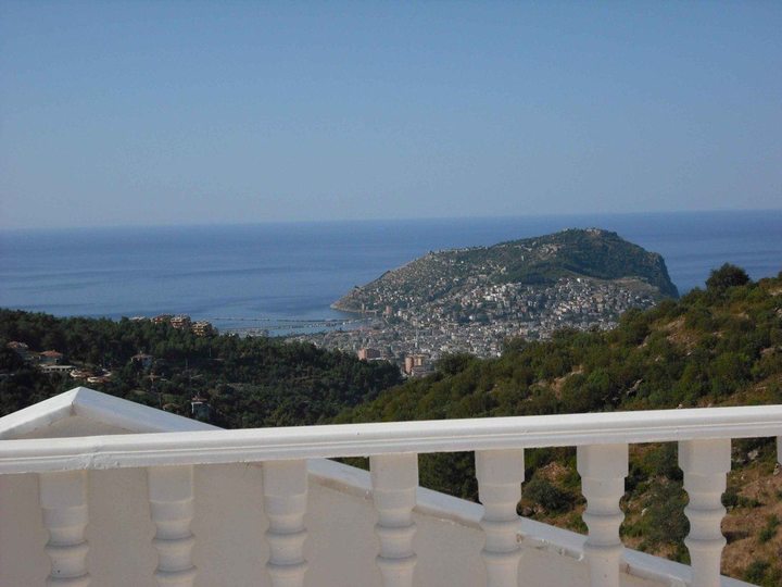 Stunning Sea and Alanya Castle View